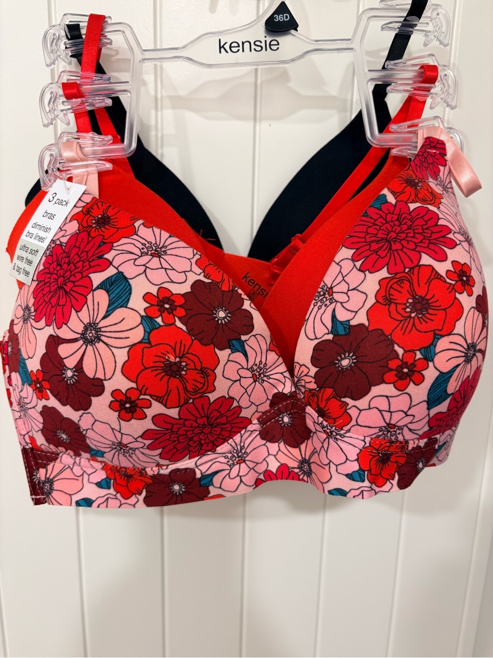 Kensie NWT Wireless Bra 3 Pack 36D Ultra Soft Wirefree Tag Free Floral Black Red